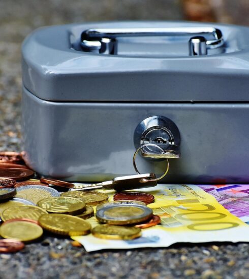 Ще спрат ли банкоматите и картите в България на 31 декември